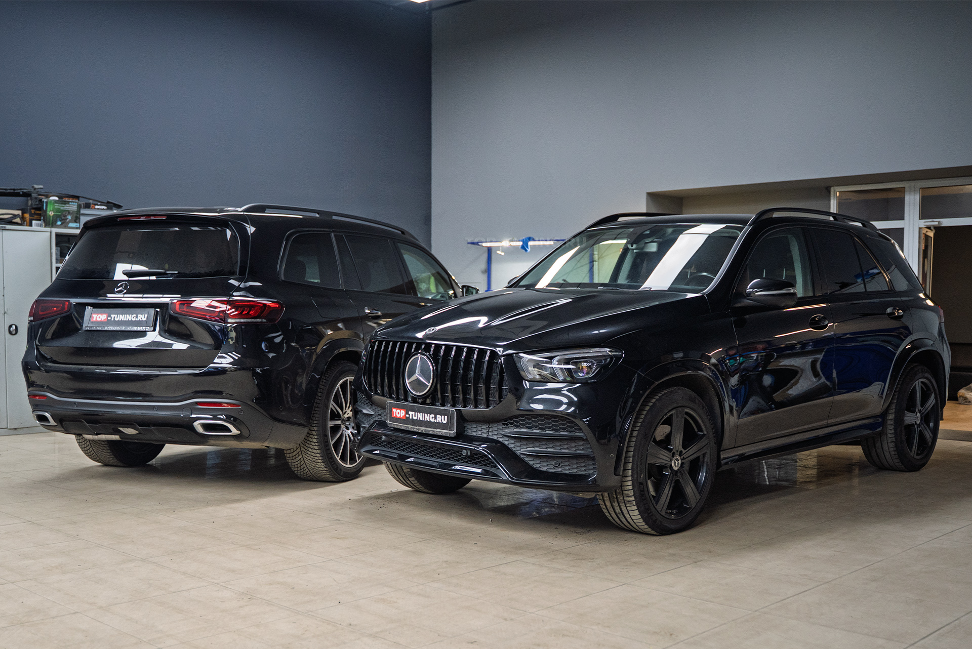 Снятие / замена шильдиков и эмблем на кузове автомобиля 13727 Удаление шильдиков, эмблем на кузове