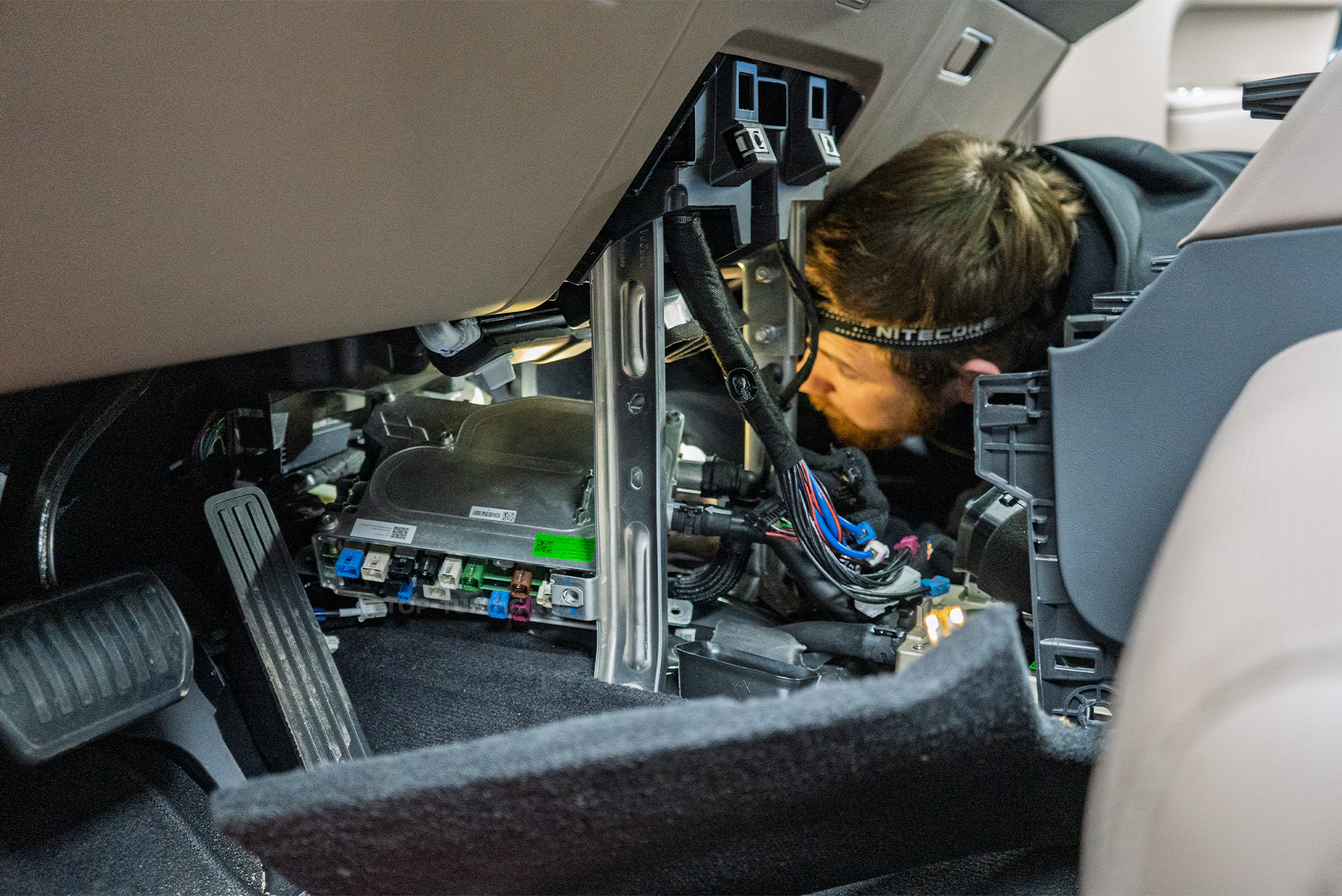 Установка SIM-карты в Lixiang, Zeekr, Xiaomi, Voyah в Топ Тюнинг Москва 13739 Установка SIM-карты в Lixiang, Zeekr, Xiaomi, Voyah