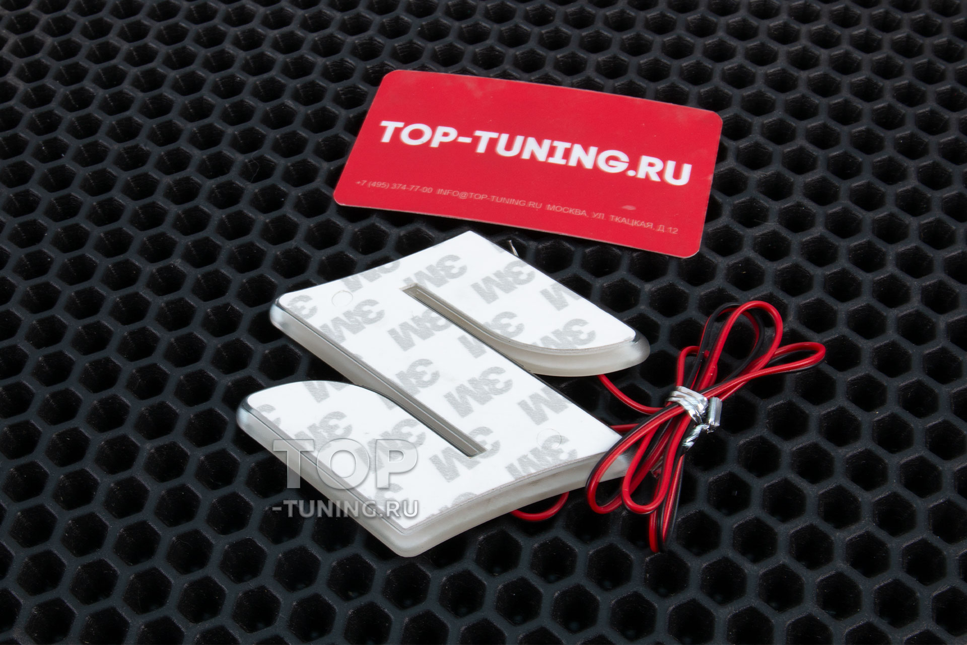 LED подсветка эмблемы Сузуки размер 85х85 мм Цена за 1 шт. | Размер: 85х85 мм | Цвет на выбор: Белый или красный | Эмблема приобретается отдельно 6540 Светодиодная вставка под эмблему Suzuki (85 x 85 mm)