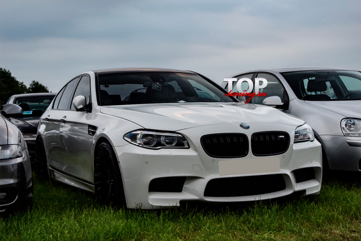 6565 Передний бампер M5 на BMW 5 F10