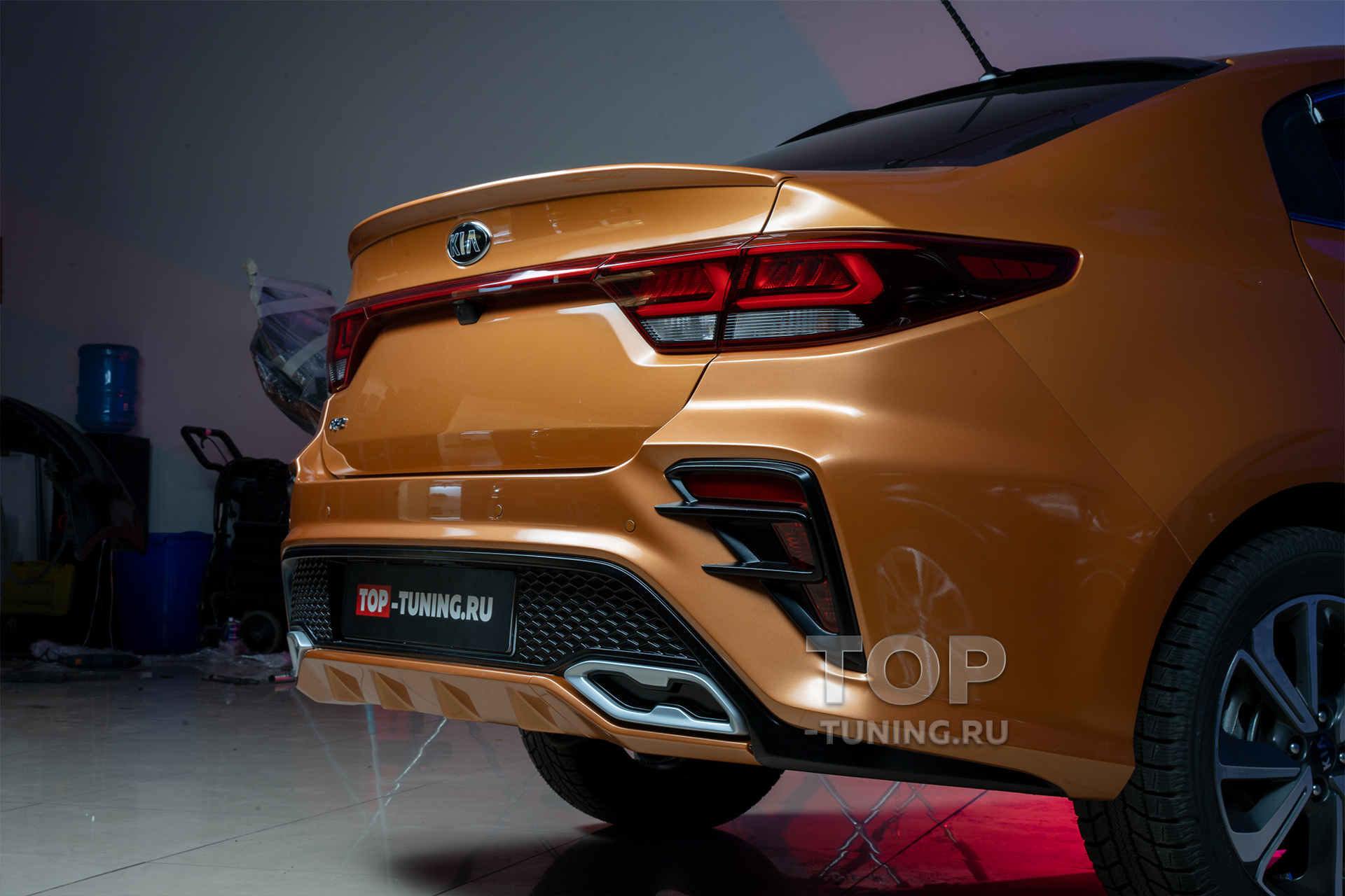 9130 Лип-спойлер Barracuda на Kia Rio 4