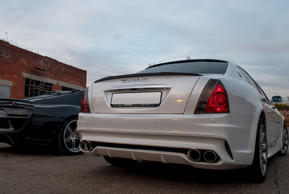 ТЮНИНГ МАЗЕРАТИ КВАТТРОПОРТЕ 5 (2003-2008) КОЗЫРЕК НА СТЕКЛО - ОБВЕС CERRERA 9344 Спойлер на стекло CERRERA на Maserati Quattroporte V