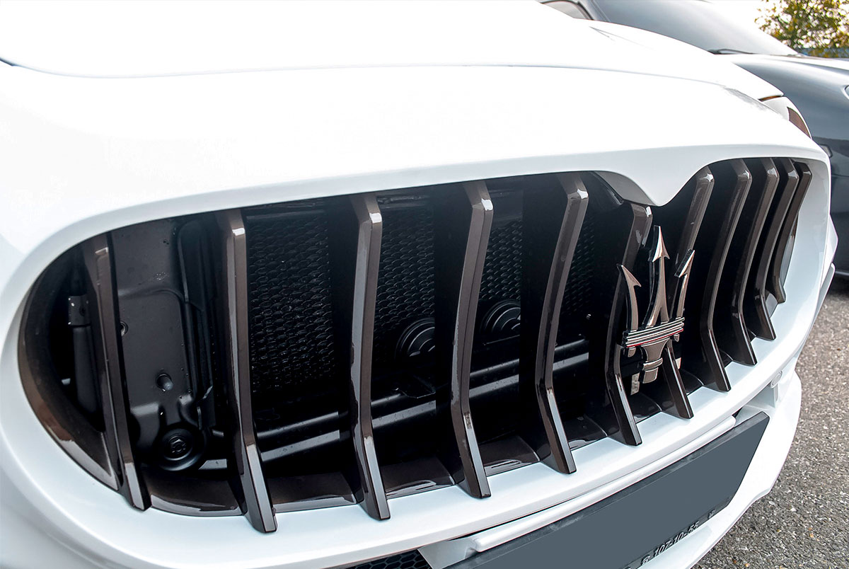 ТЮНИНГ ДЛЯ МАЗЕРАТИ КВАТТРОПОРТЕ 5 (2003-2008) АЭРОДИНАМИЧЕСКИЙ ОБВЕС РЕШЕТКА РАДИАТОРА ДЛЯ MASERATI QUATTROPORTE V