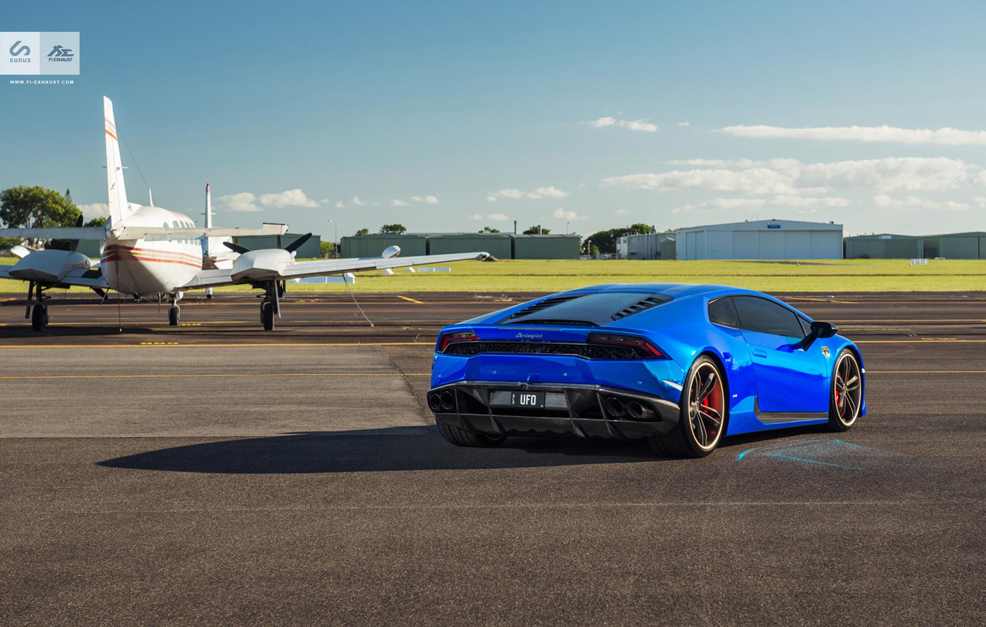 Потрясающий синий хромированный Lamborghini Huracan от Sinus Motorsport