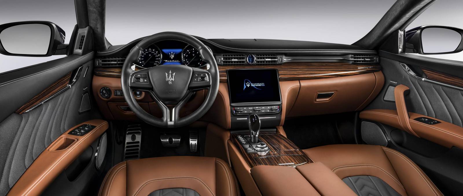 Maserati представил 2017 Quattroporte