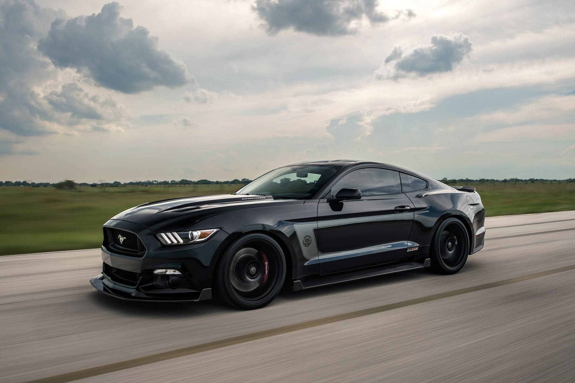 804 л.с. Hennessey HPE800 Ford Mustang - 25 Anniversary Edition