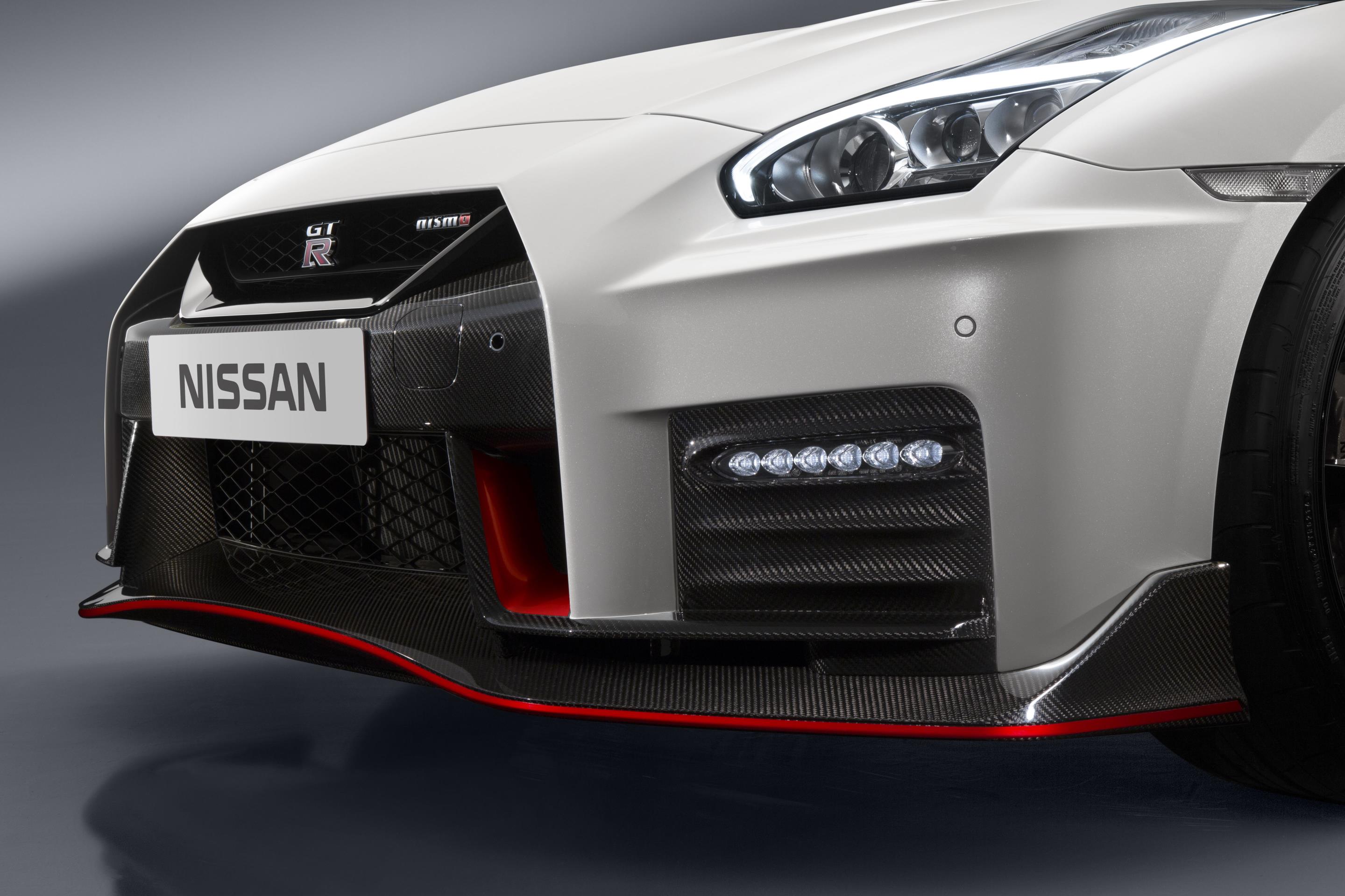 2017 Nissan GT-R NISMO будет стоить от 174990 в США