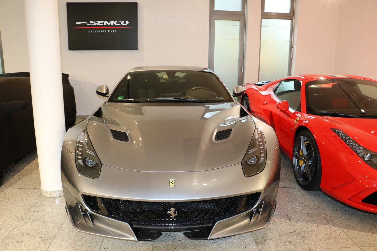 Grigio Titanio Ferrari F12tdf продается за 1.058.300