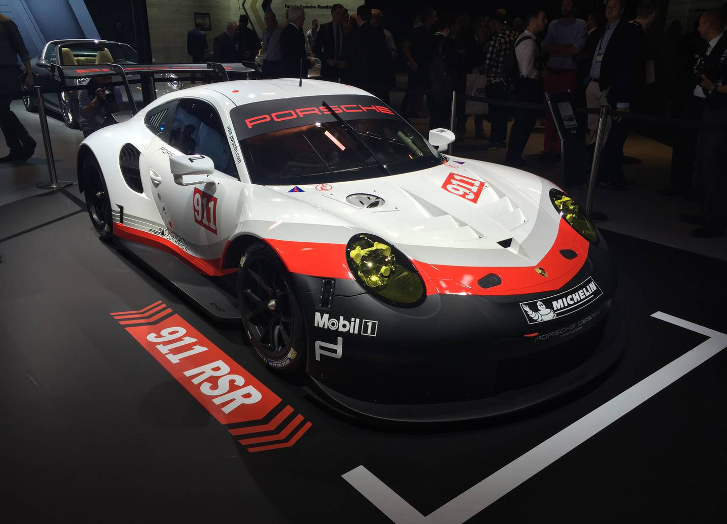 Лос-Анжелес 2016 - Porsche 911 RSR