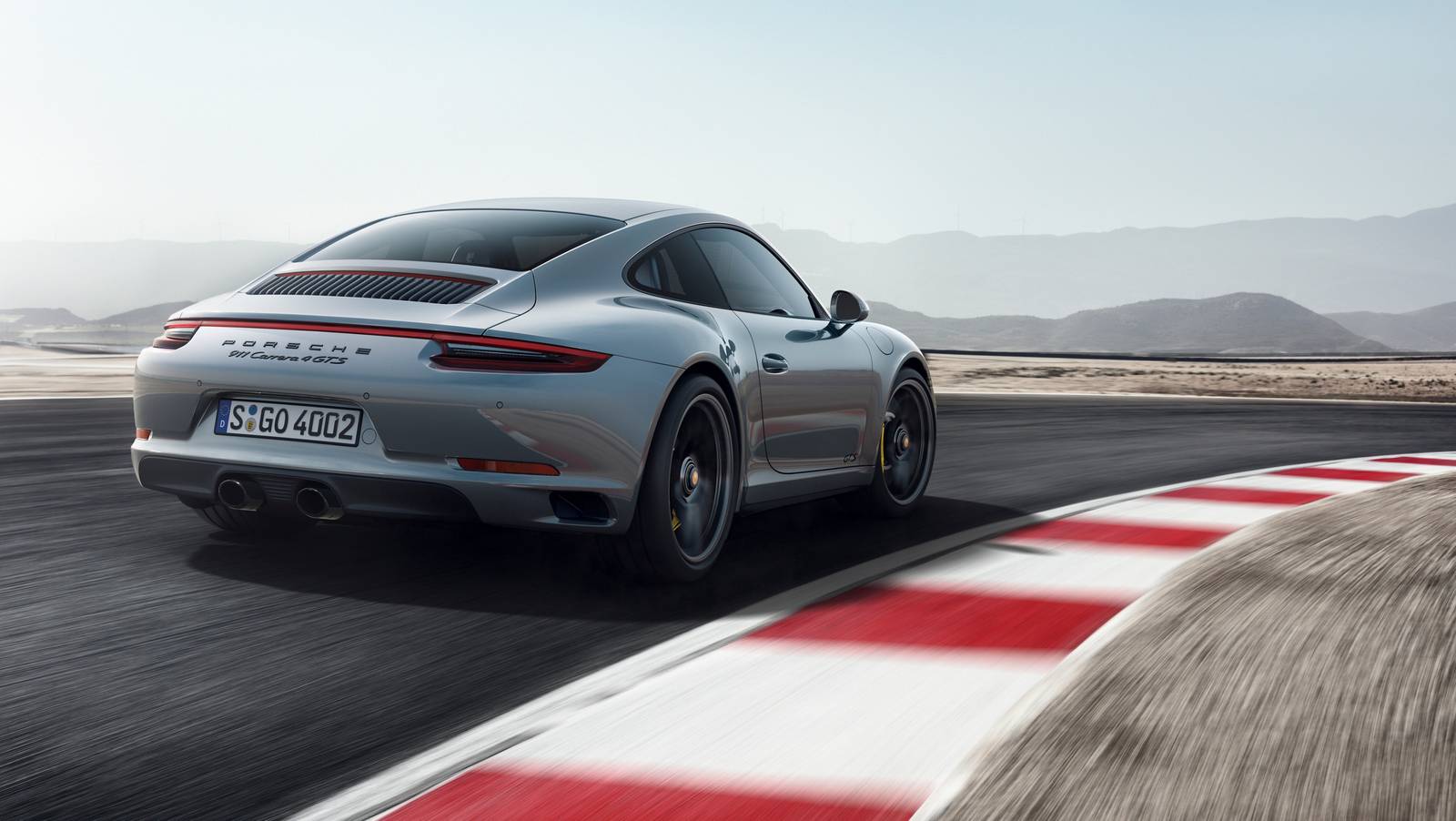 2017 Porsche 911 GTS - пять новых моделей