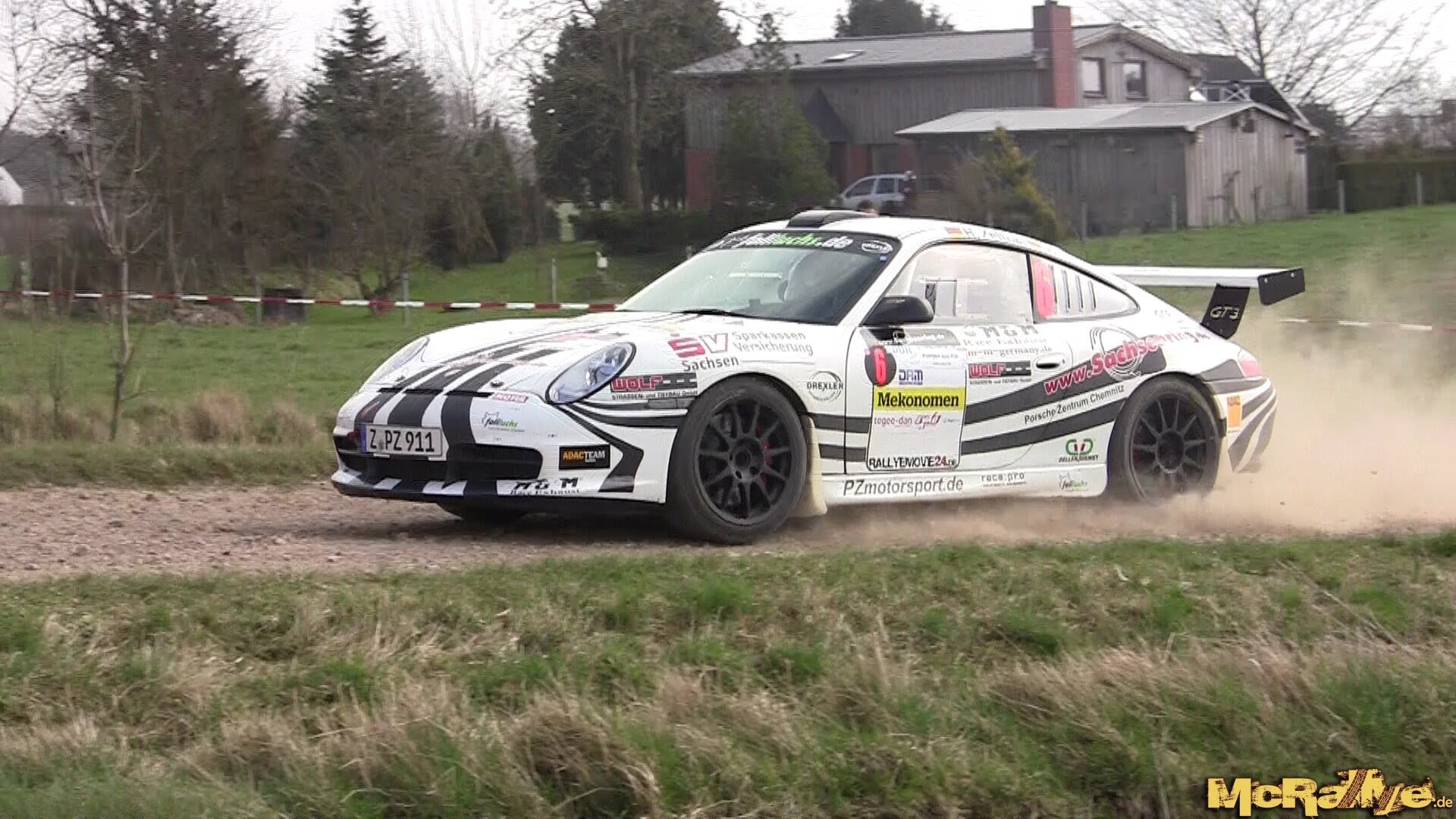 Видео - сумасшедшая скорость из кабины раллийного Porsche 911 GT3
