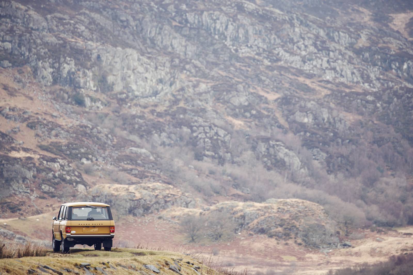Возрожденный Range Rover будет показан на салоне ретромобилей