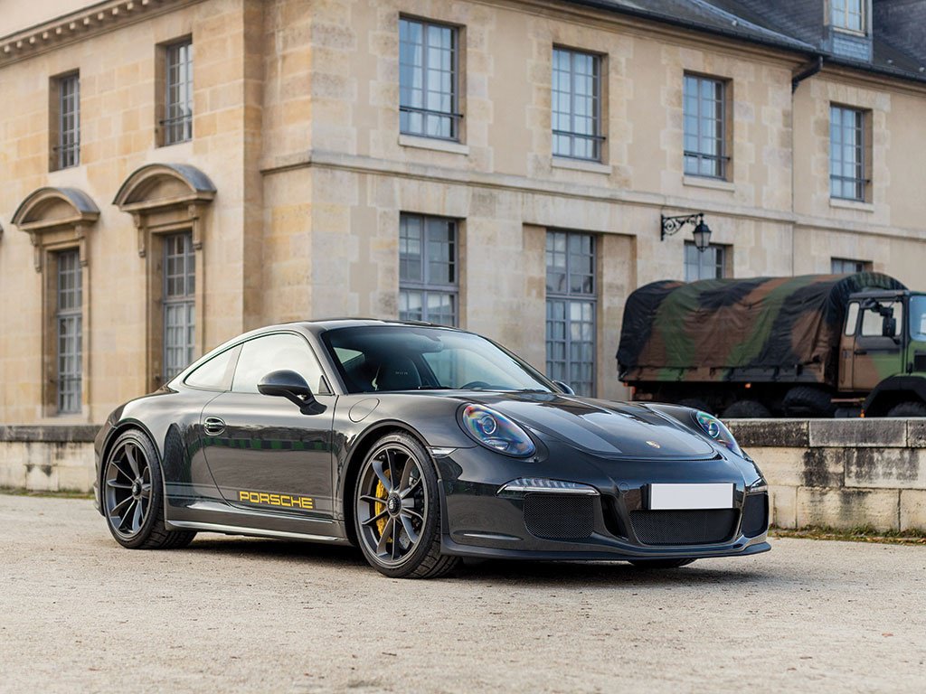 Steve McQueen Edition Porsche 911 R продан на аукционе за €515,200