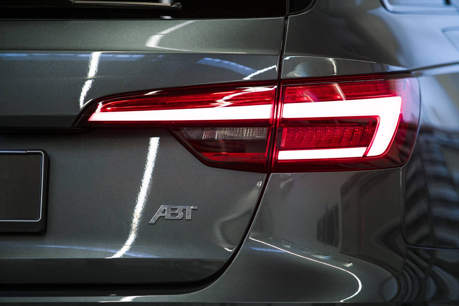 Audi S4 Avant от тюнинг-ателье ABT мощностью 425 л.с.