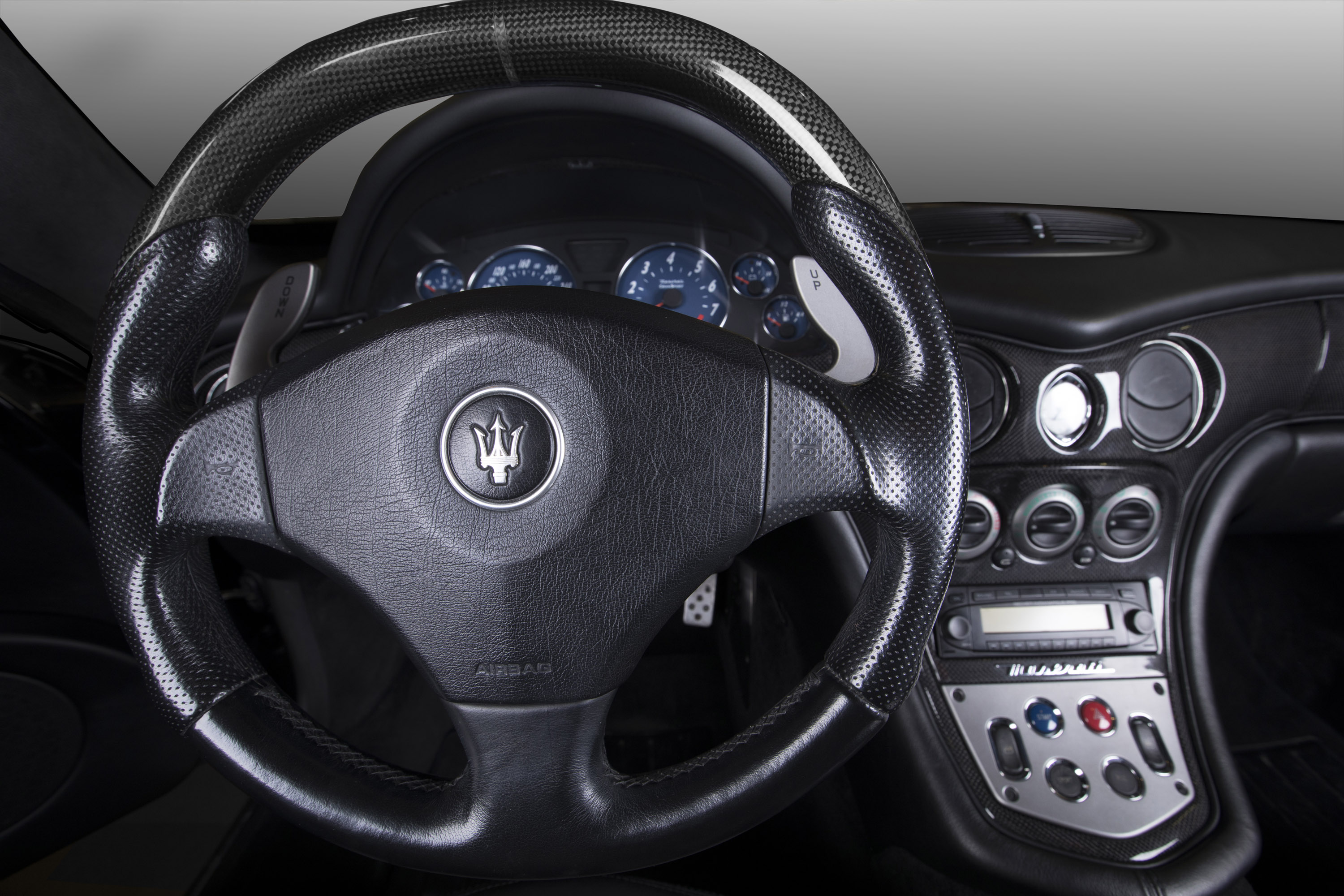 Еще более стильный и великолепный Maserati от тюнинг -ателье Carbon Motors