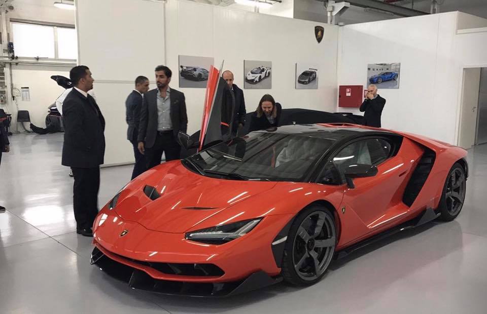 Первый Lamborghini Centenario доставлен шейху ОАЭ