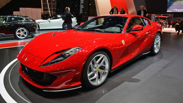  Также Ferrari раздвигает границы возможностей еще дальше со своей программой XX, которая включает таких диких монстров, как 599 XX, Enzo FXX и FXX K на основе La Ferrari.