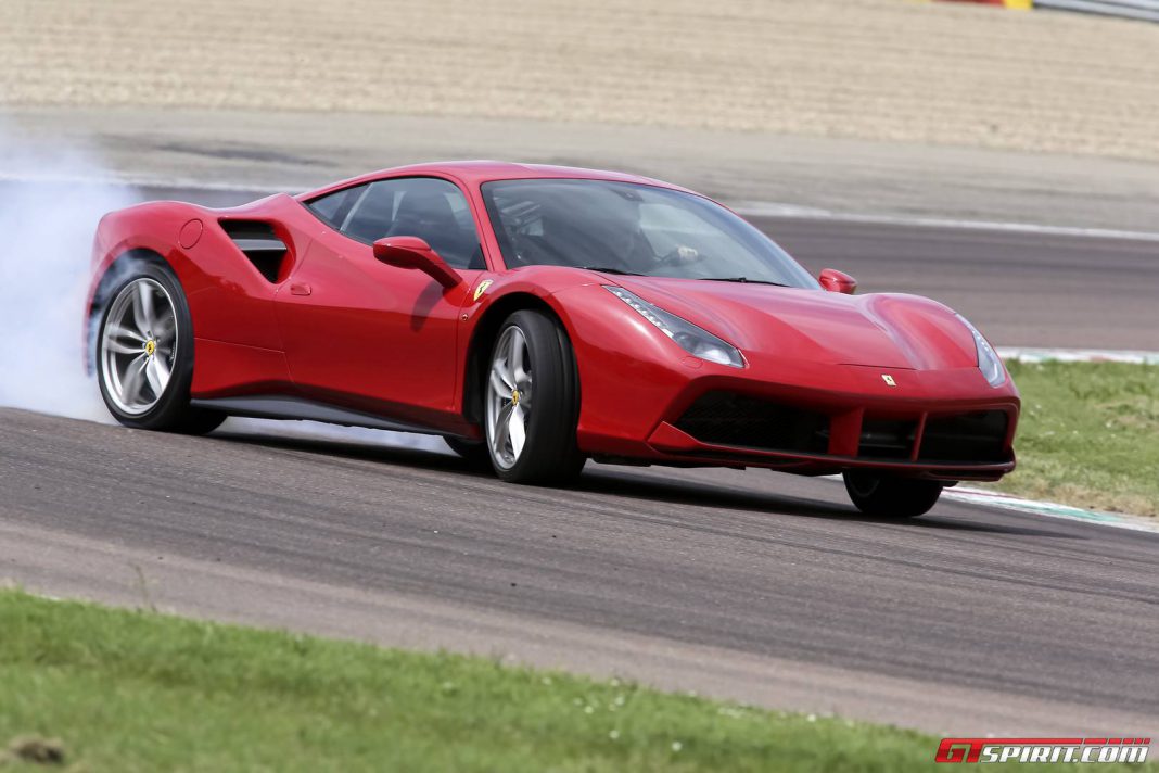 Ferrari V8 получил премию «Двигатель года» - 2-й год подряд