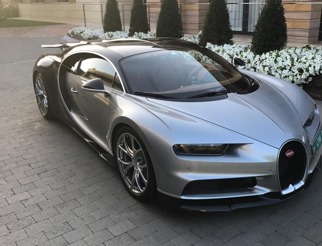 Недавно Криштиану Роналду добавил Bugatti Chiron к свой завидной коллекции автомобилей.