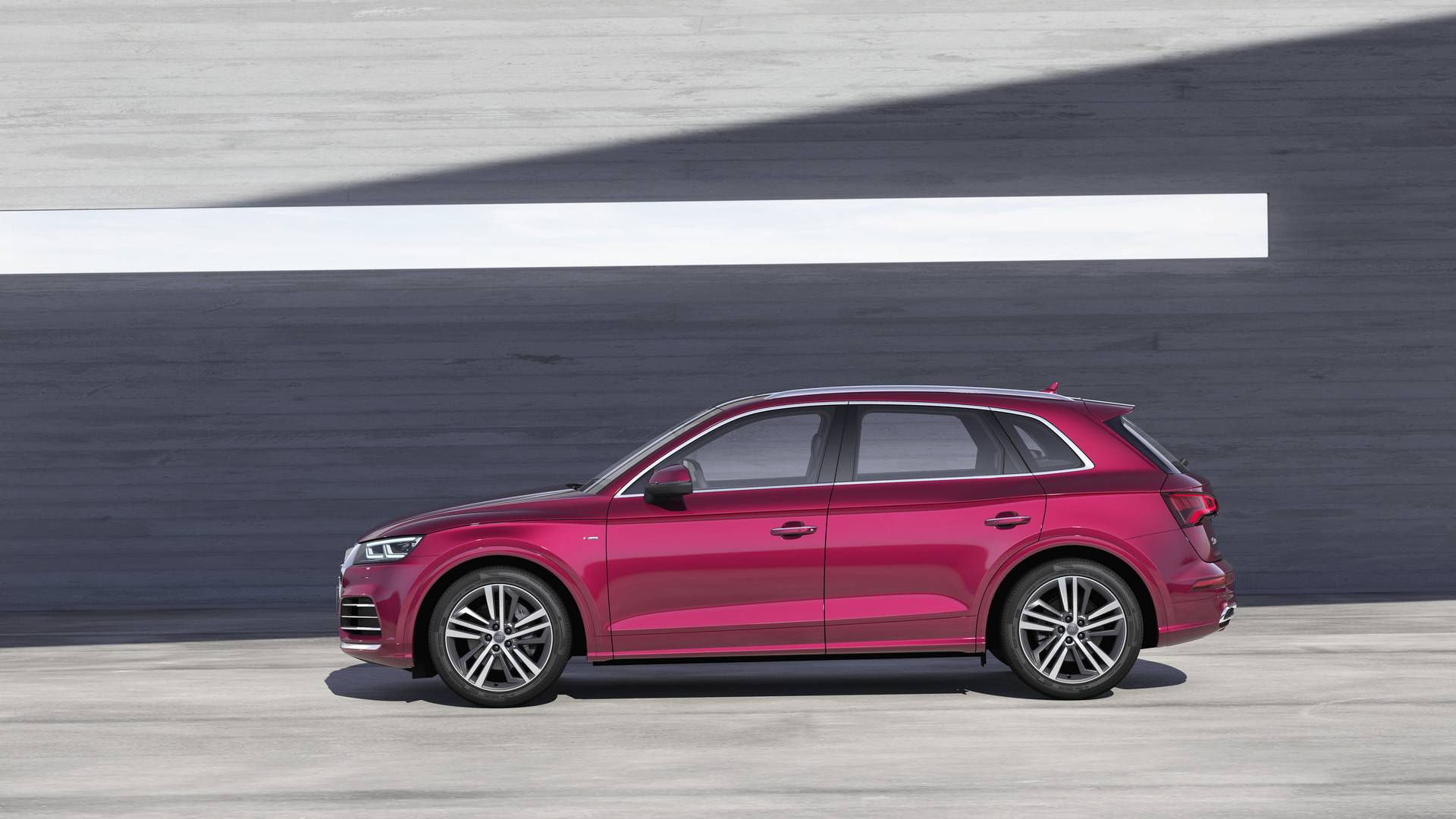 Audi Q5L будет предлагаться эксклюзивно для китайского рынка. Он был представлен на Пекинском автосалоне 2018 на этой неделе и является последней моделью, которая будет отвечать за взыскательные вкусы китайских клиентов.