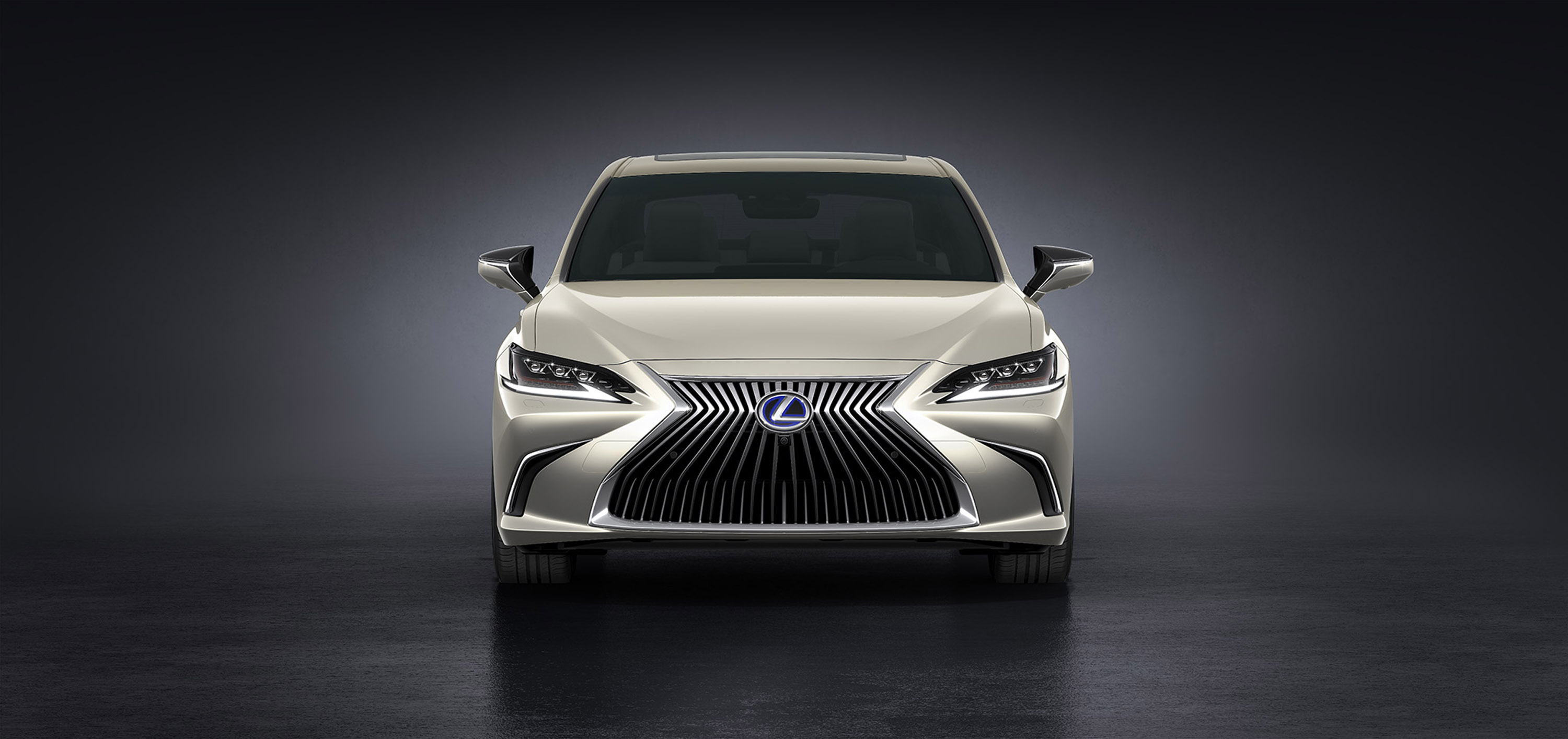 Lexus представляет роскошный автомобиль следующего поколения в лице среднеразмерного седана ES.