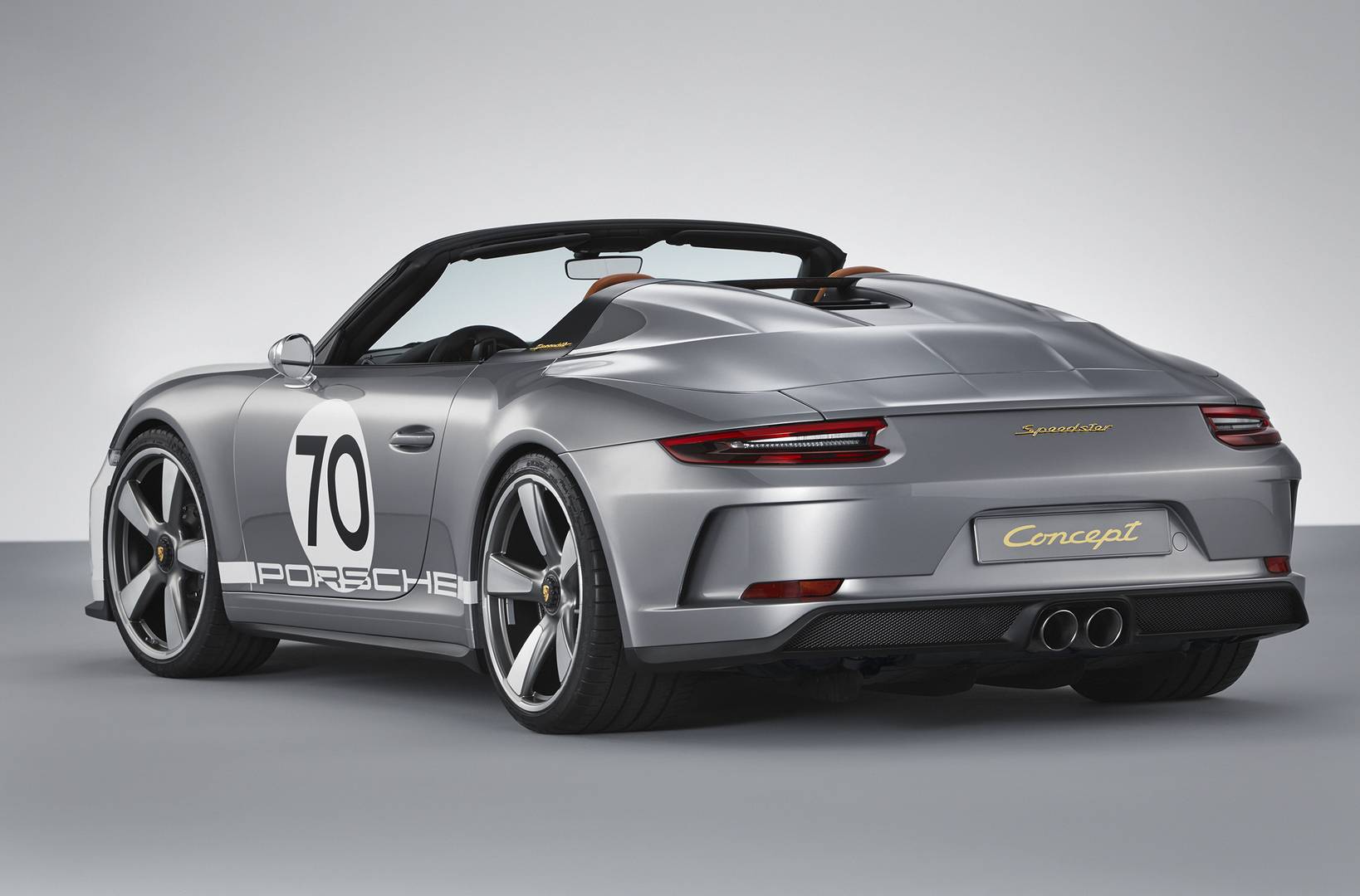 911 Speedster Concept получает легкую крышку вместо складного верха.