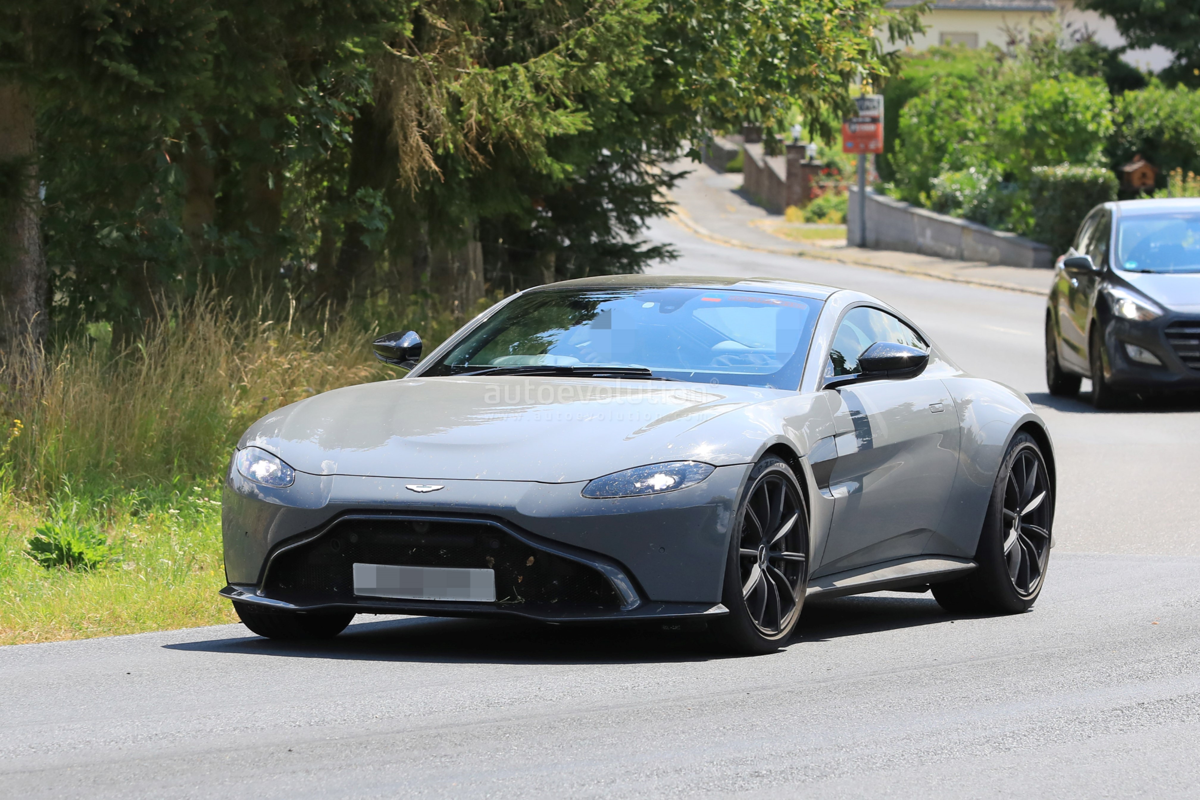 Aston Martin Vantage Roadster 2020