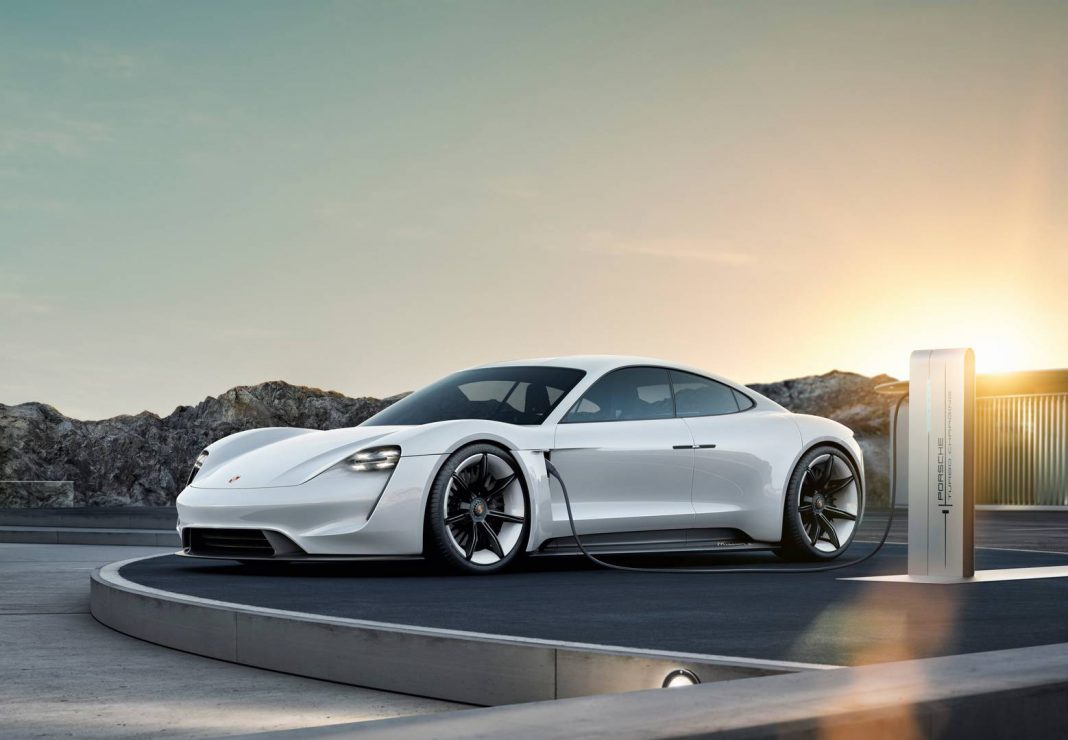 Porsche подтверждает 600 л.с. и диапазон в 500 км для 2019 Taycan EV