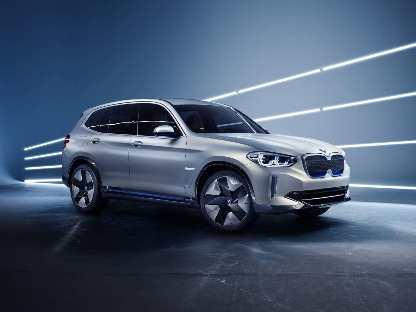 На BMW iX3 уже сделано 1000 предзаказов