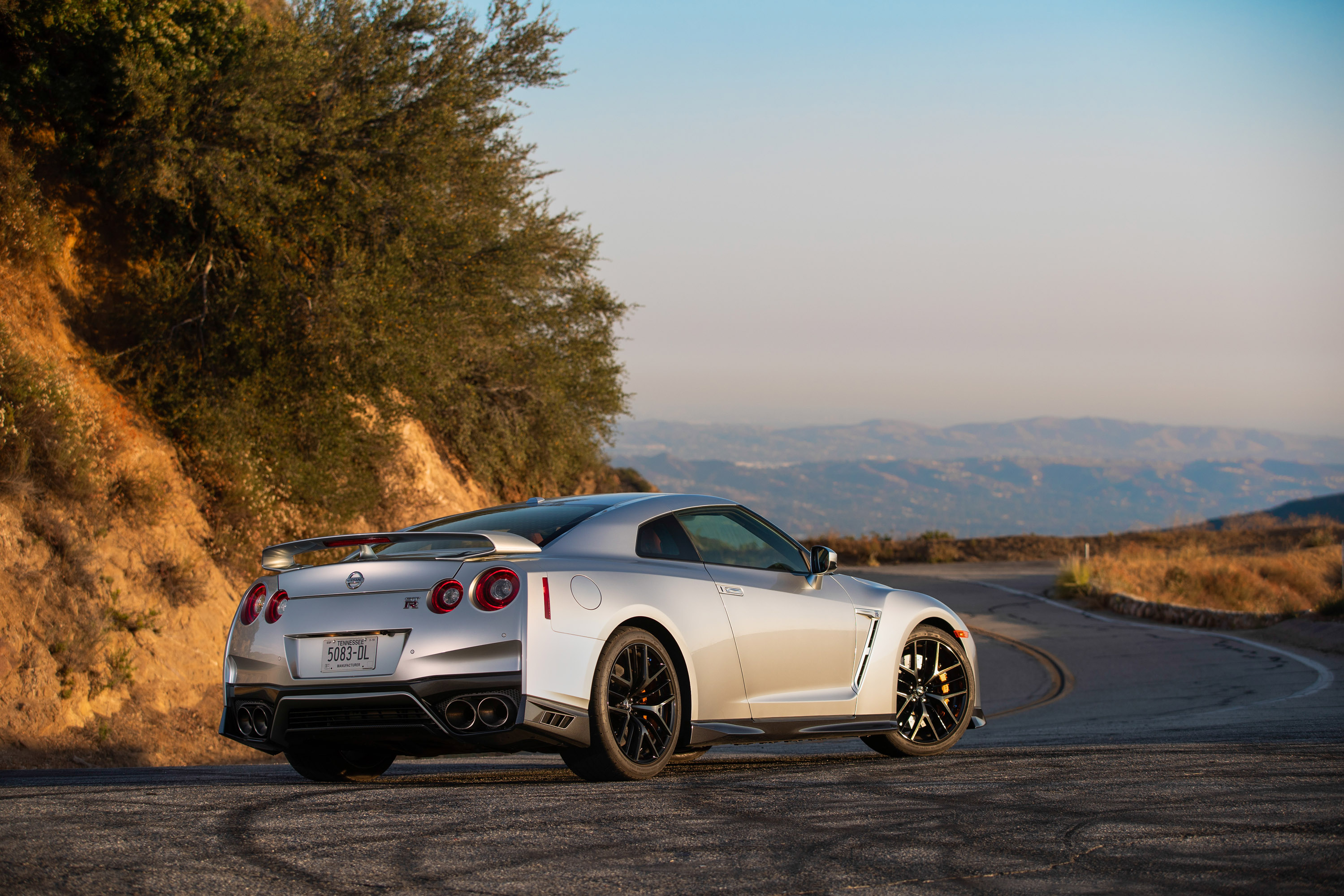 Nissan gt r 2019