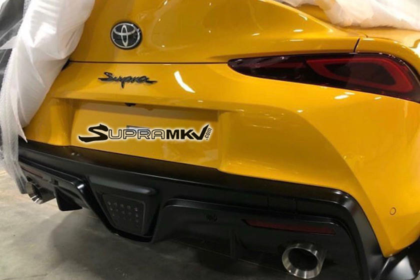 Мы ожидаем увидеть дополнительные просочившиеся изображения Supra в течение следующих нескольких недель в преддверии автосалона в Детройте 2019, на котором будет представлена возрожденная Toyota Supra пятого поколения.