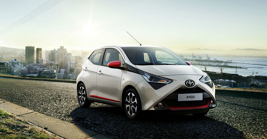 Модельный ряд Toyota Aygo расширяется с новой версией X-Trend.   Оставаясь одной из самых популярных моделей бренда, Aygo получит разнообразные обновления и передовые технологии. Давайте узнаем больше!   Что делает это издание особенным, так это доба