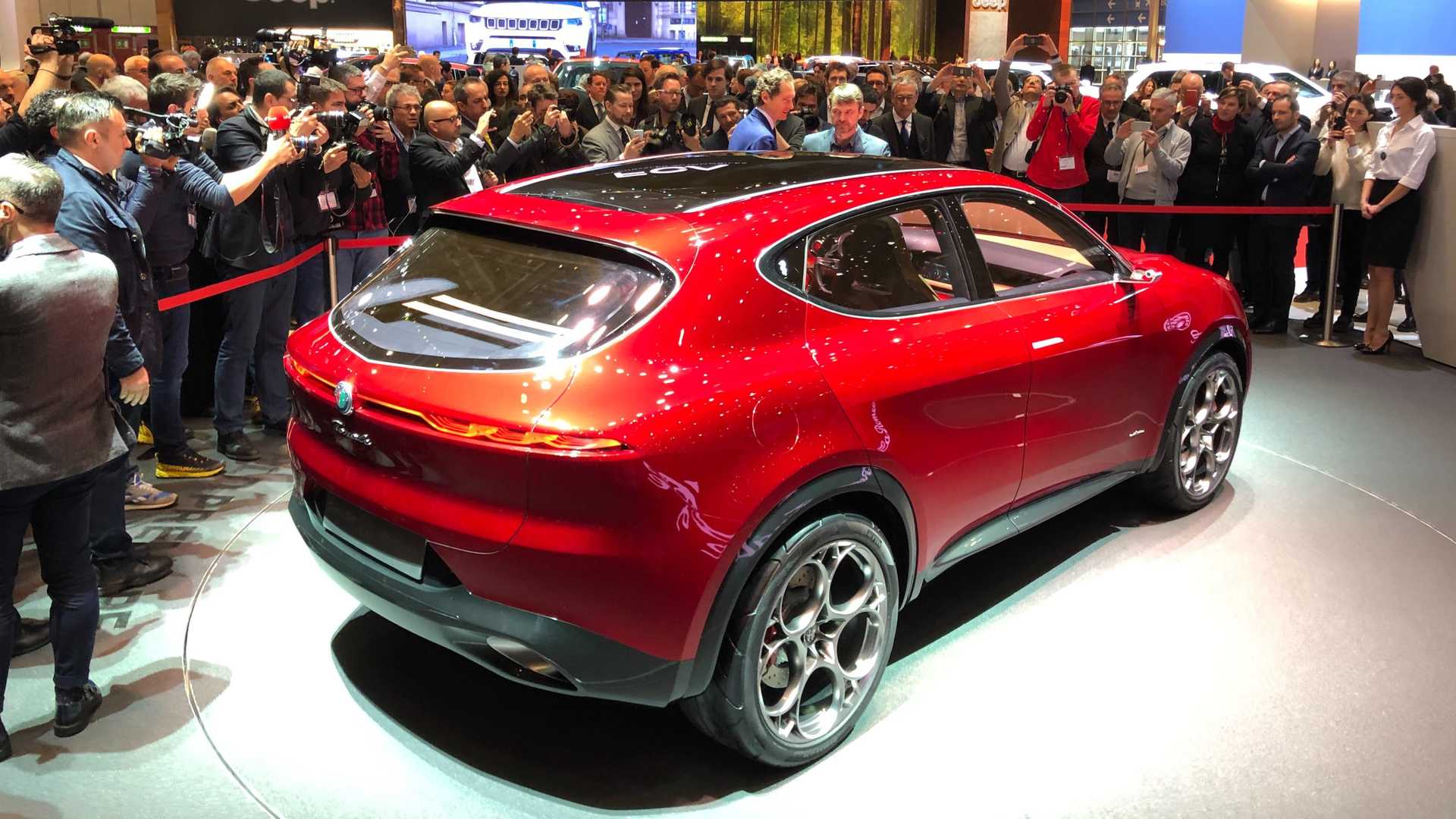 Alfa Romeo Tonale Concept дебютирует на салоне Internazionale del Mobile