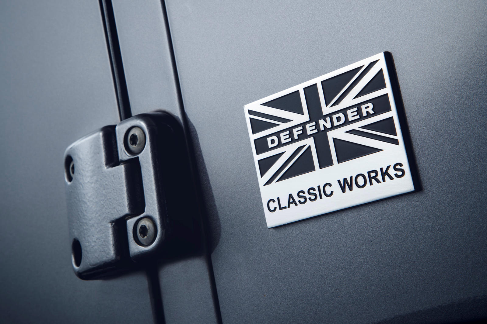 Новости для любителей классической версии Land Rover Defender.