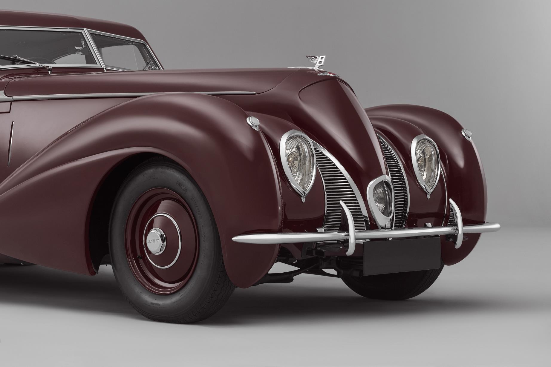 1939 Bentley Corniche был воссоздан Mulliner