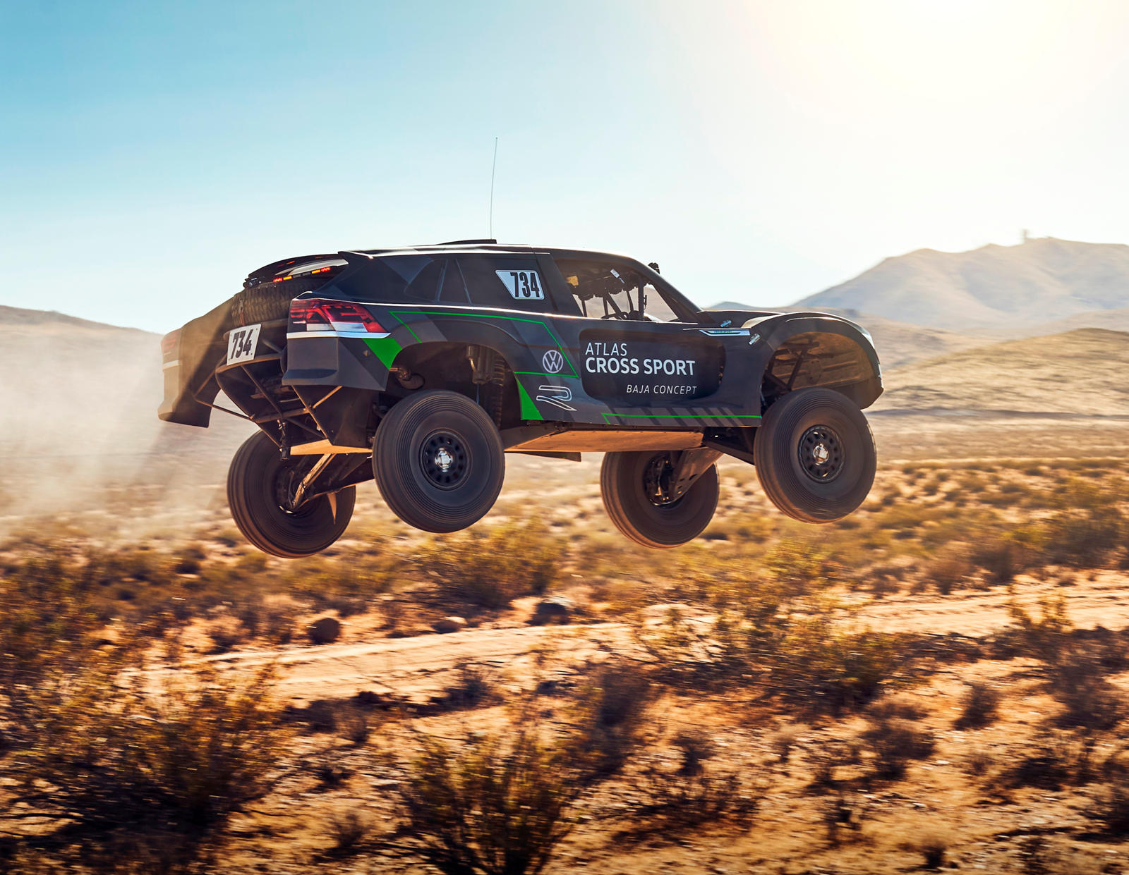 Atlas Cross Sport R оснащен 2-литровым четырехцилиндровым двигателем, изначально разработанным Volkswagen Motorsport для использования в программах WRC ad Rallycross.