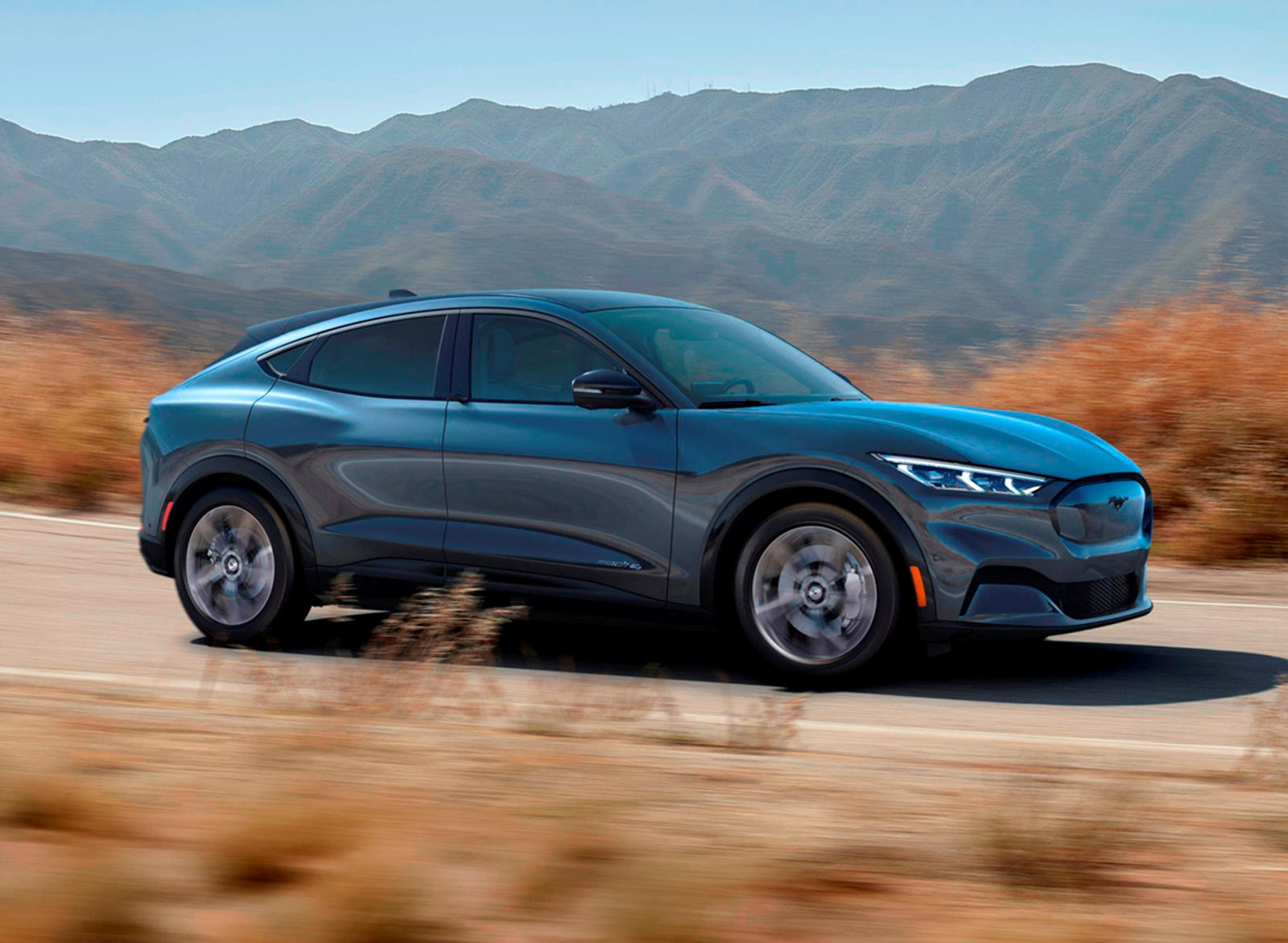 Ford Mustang Mach-E не будет участвовать в гонках в ближайшее время