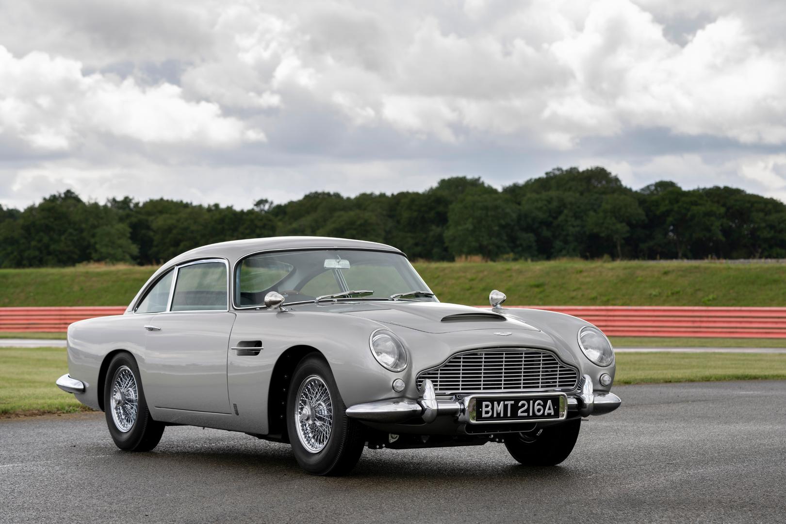 Ностальгический Aston Martin DB5 Джеймса Бонда готов