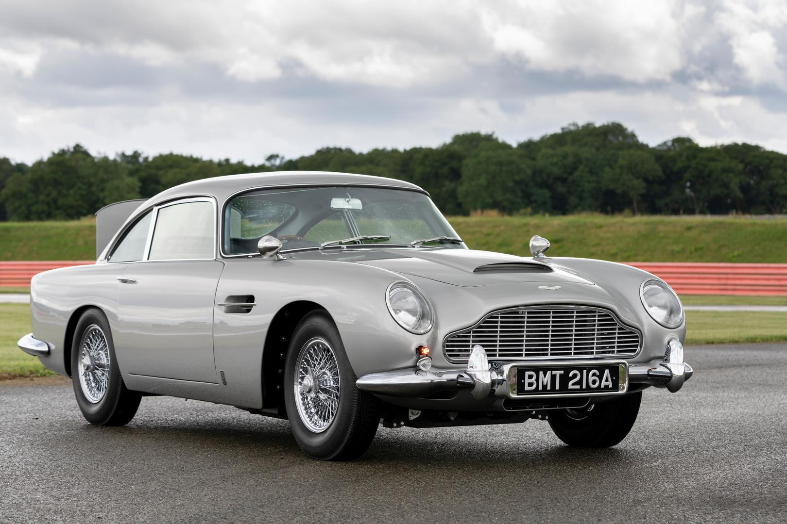 Ностальгический Aston Martin DB5 Джеймса Бонда готов