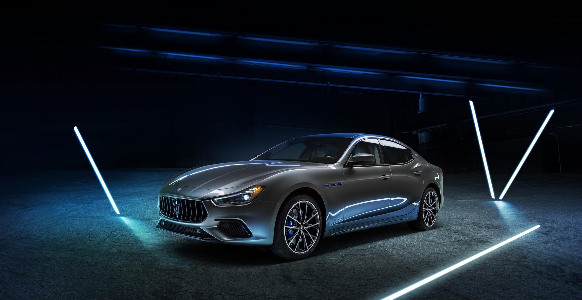 2021 Maserati Ghibli Hybrid первая электрифицированная модель бренда