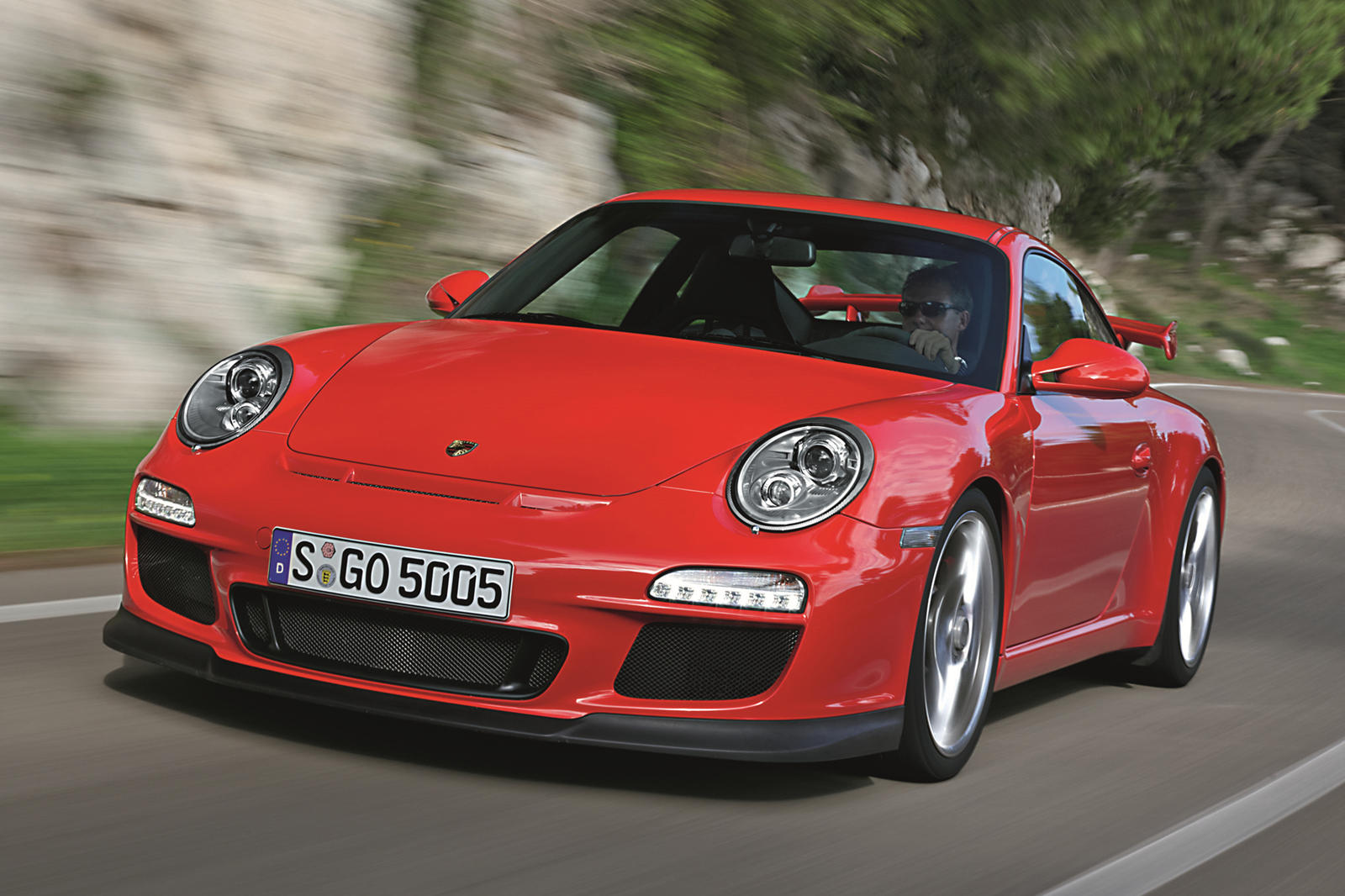 Плохая новость заключается в том, что двигатели, разработанные в период с 2008 по 2013 год, устанавливают на Porsche 911 и Panamera того времени. Поскольку Porsche продолжает проводить собственное внутреннее расследование, которое включает изучение с