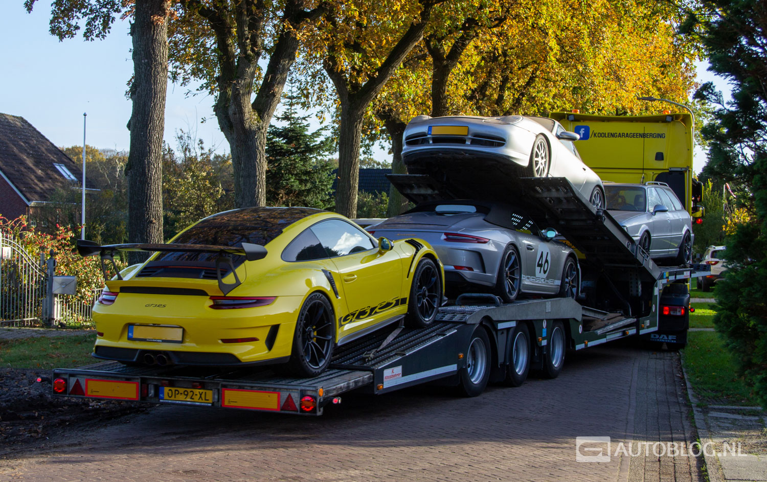 Полицейский рейд на деревню в Нидерландах и захват суперкаров Porsche