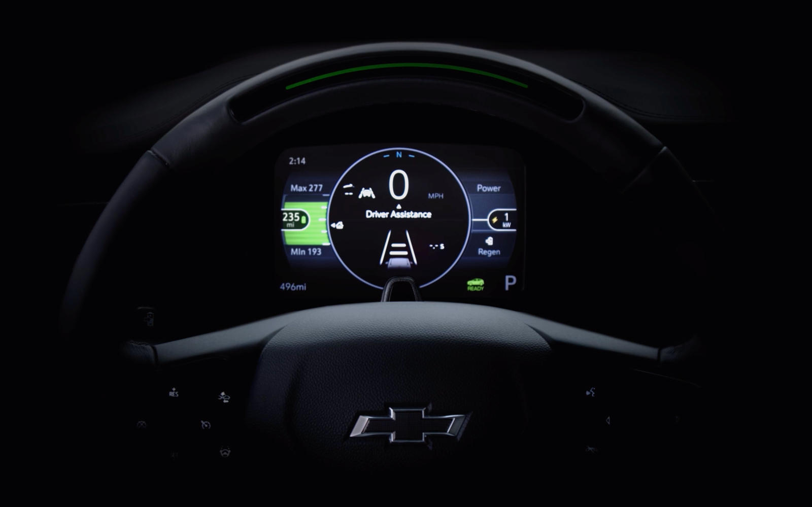 Во время основного выступления на выставке Consumer Electronics Show 2021 Chevy снова дразнил нас Bolt EUV, демонстрируя рулевое колесо.