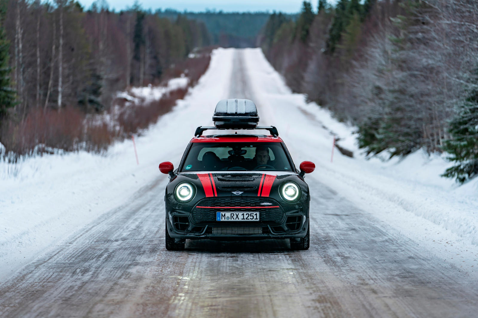 В Лапландии несколько производителей, включая BMW, проводят испытания в холодную погоду. Однако Финляндия также является эпицентром автоспортивного наследия Лапландии. Здесь находится автомобильный музей Mobilia, в том числе Музей ралли и Зал славы р