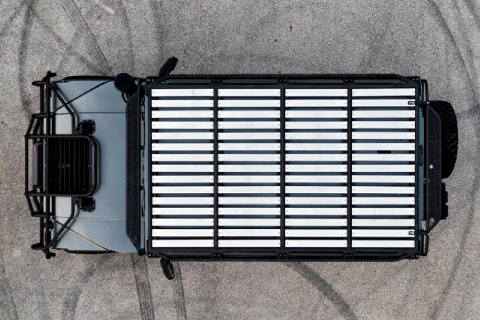 Один из самых культовых внедорожников всех времен должен вернуться в следующем году. 2022 GMC Hummer EV, в отличие от своих предшественников, откажется от двигателя внутреннего сгорания в пользу полностью электрической силовой установки с батареями в