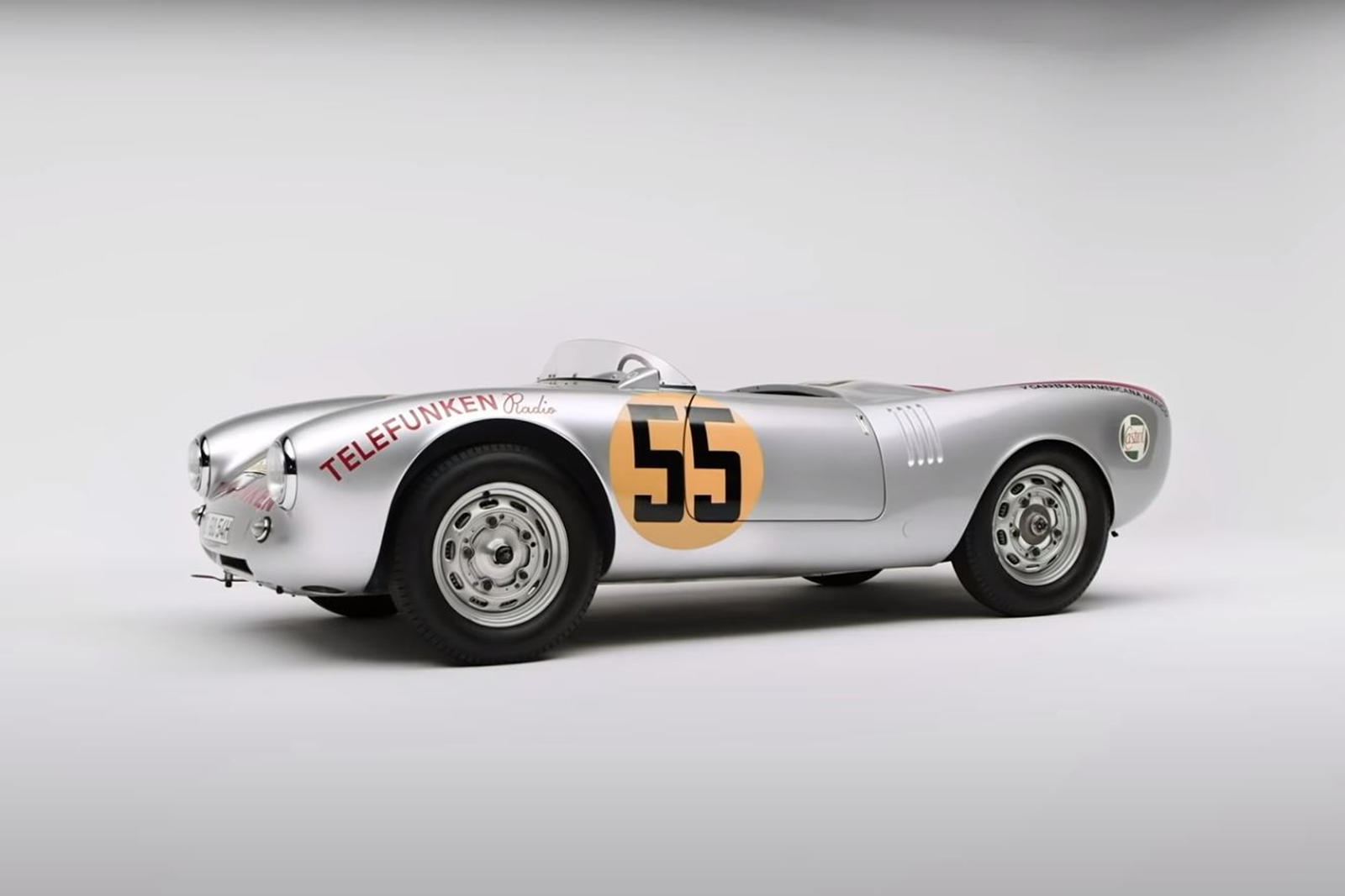 Вот почему Porsche 550 Spyder – легенда