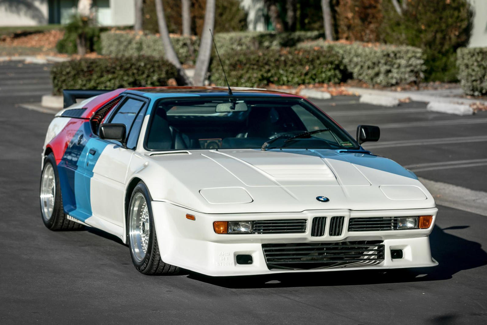 BMW M1 Пола Уокера продан за 500000 долларов