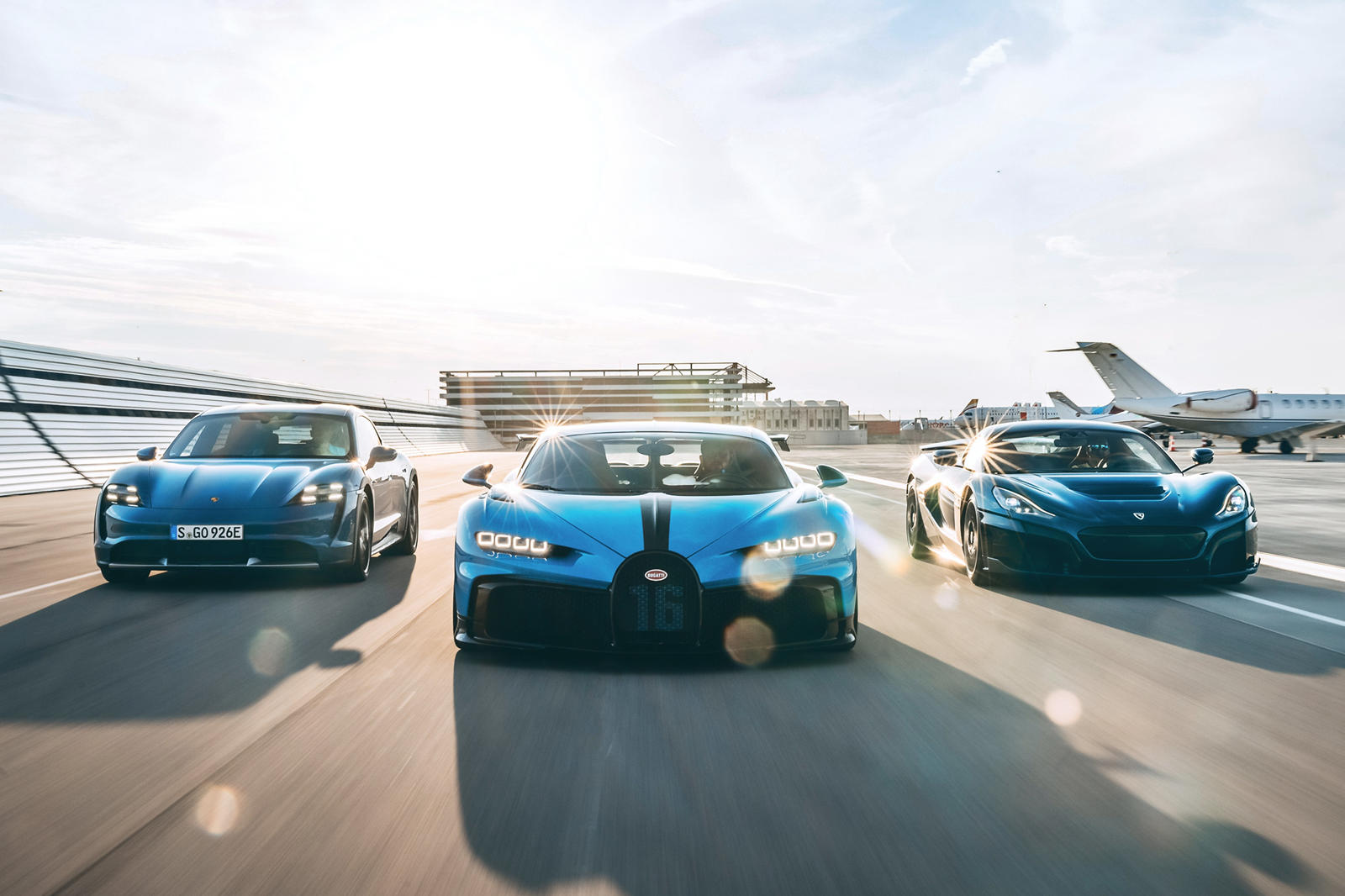 Председатель Porsche Оливер Блум, который также является членом совета директоров Bugatti Rimac, подтвердил, что Chiron пока никуда не денется и что уже есть «идеи для новых автомобилей и разработки еще одного очень уникального продукта». Также велик