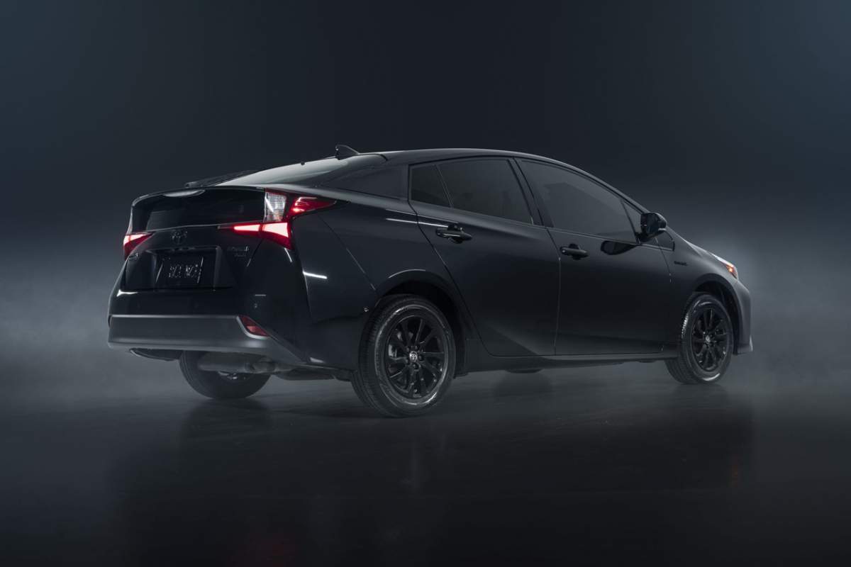 Теперь команда Toyota придает автомобилю еще больше драматизма и глубины с новым эксклюзивным выпуском Nightshade Special Edition. Давай узнаем больше!