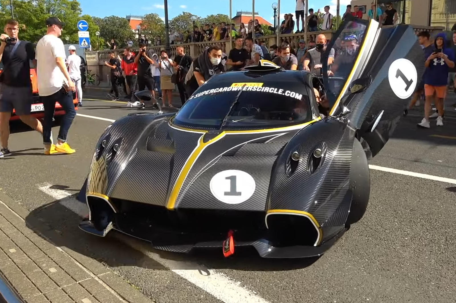 Pagani Huayra R невероятно громкий